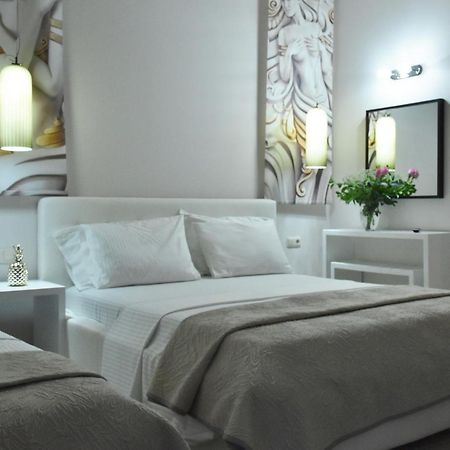 Cross Plaza Aparthotel สตาวรอส ภายนอก รูปภาพ