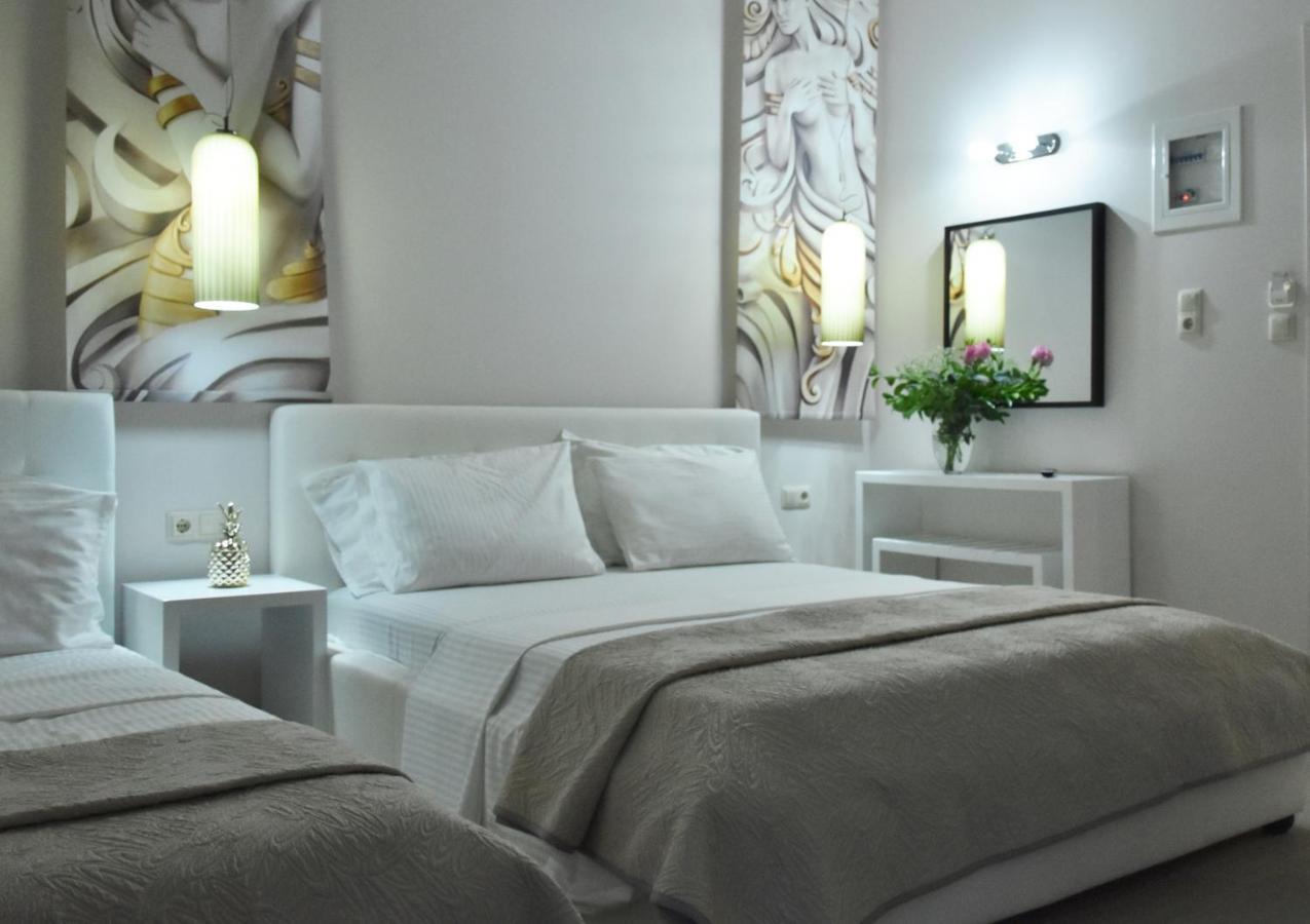 Cross Plaza Aparthotel สตาวรอส ภายนอก รูปภาพ