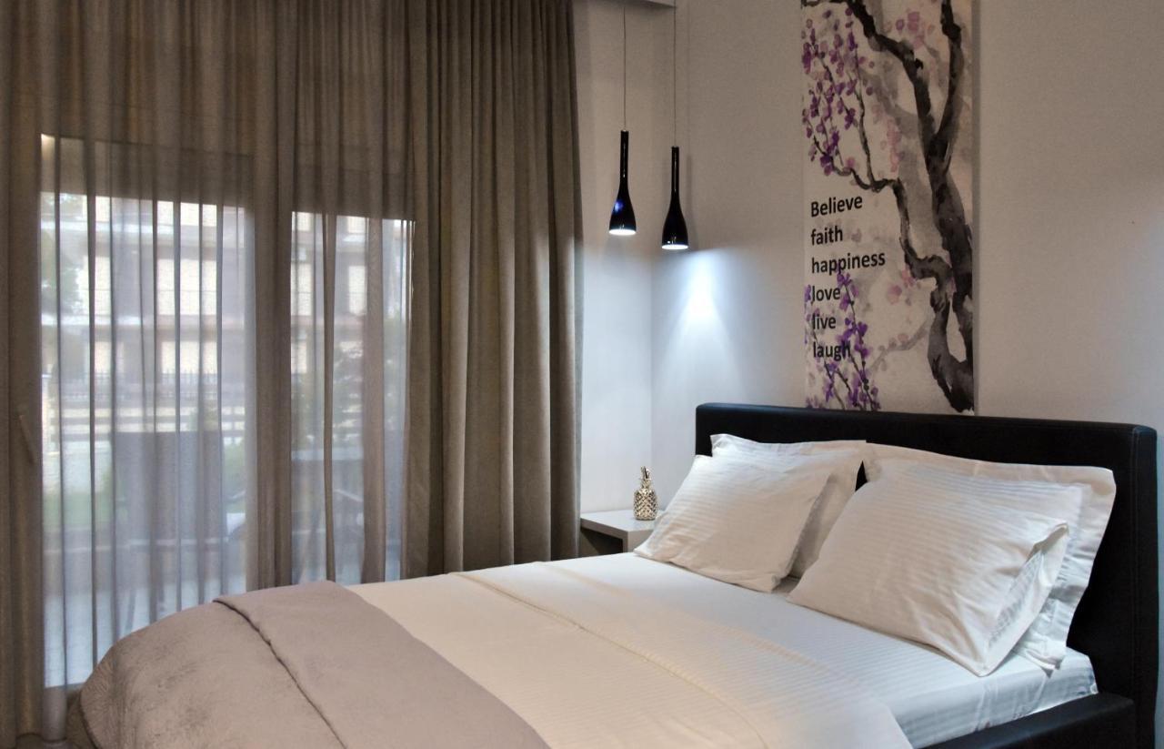 Cross Plaza Aparthotel สตาวรอส ภายนอก รูปภาพ